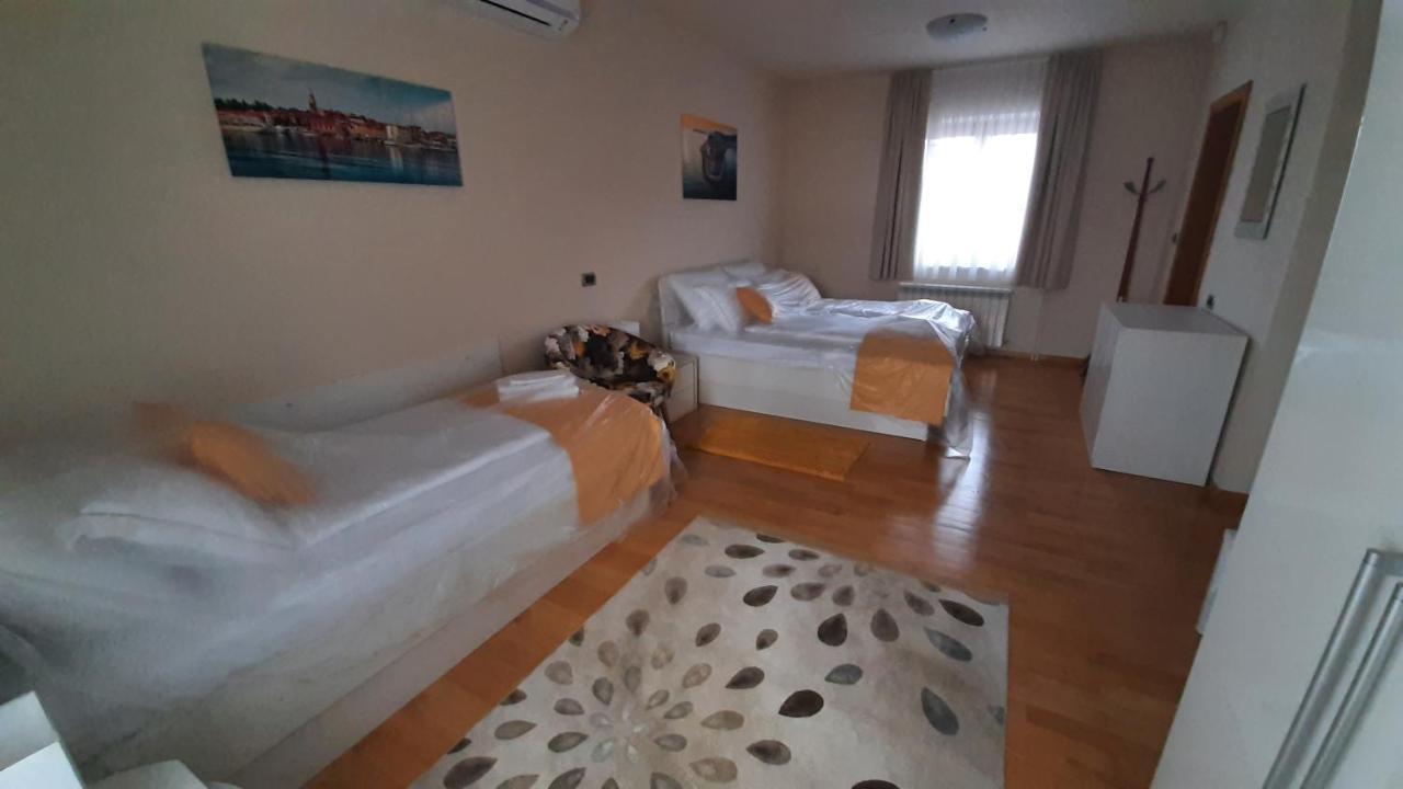 Relax Vila Kampel Koper Exterior foto